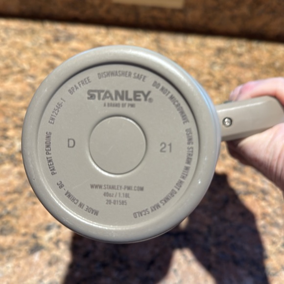 Stanley Matte Tan Travel Mug with Handle - Picture 3 of 3